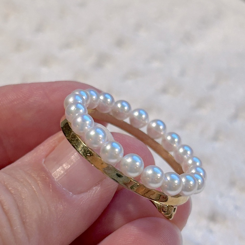 Vintage Faux pearl brooch pin